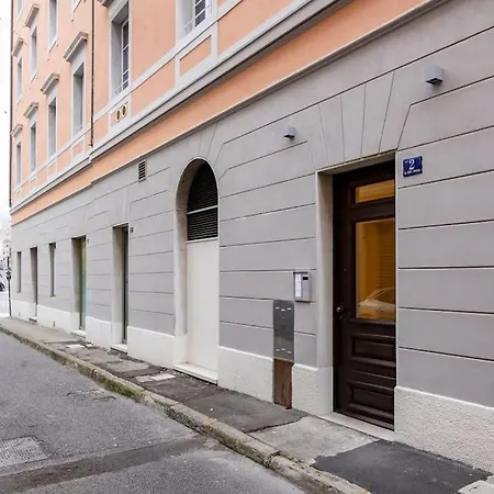 Chic Escape Raffinato Apt. Moderno Con Terrazzo Daire Trieste
